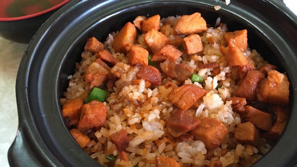 Nguyễn Thành - Cơm Thố & Cơm Văn Phòng