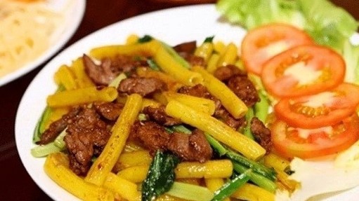 Yummy - Nui Xào Bò, Cơm Ba Rọi Ram Nước Mắm & Spaghetti