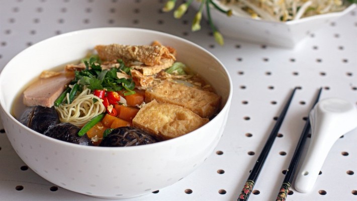 Quán Chay Liên Hồng - Bột Chiên & Nui Chiên