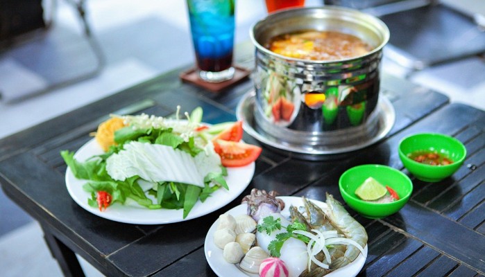 Citizen - Cơm Gà & Lẩu Mini