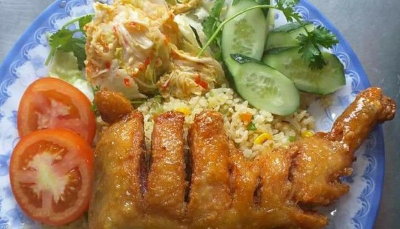 Cơm Gà Xối Mỡ Thiện Thảo