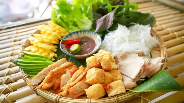 Bún Đậu Mắm Tôm Tỵ