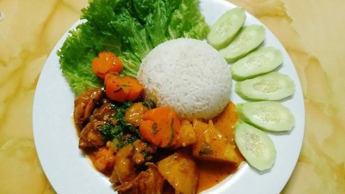 Hoàng Nguyên - Cơm Phần, Dĩa, Hộp - Lê Quang Định