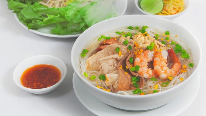 Hủ Tiếu Nam Vang Công Trực - Huỳnh Tấn Phát