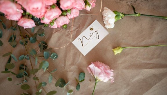 TIỆM HOA CỦA NẮNG