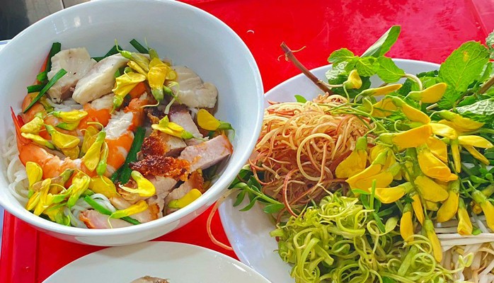 Bún Nước Lèo Hiển Nhung