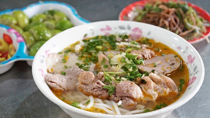 Bún Bò Huế Xưa Thiện Trần