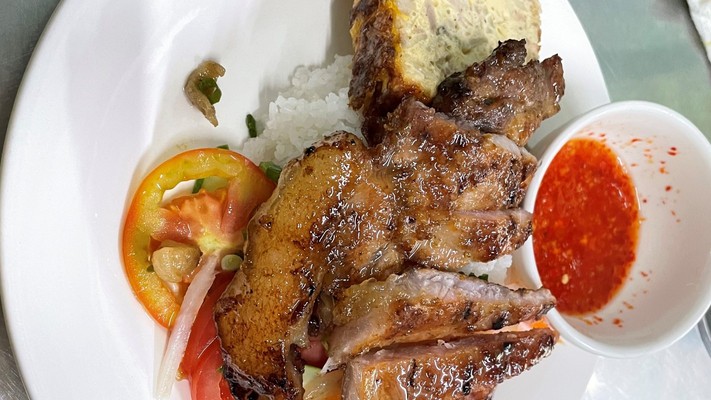 Quán Cơm Tấm Hoàng - Đình Tân Khai