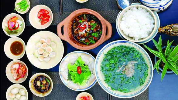 Nhà Hàng Cơm Quê - Trần Hưng Đạo