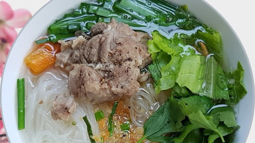 Hủ Tiếu Mì & Nui Phương Loan