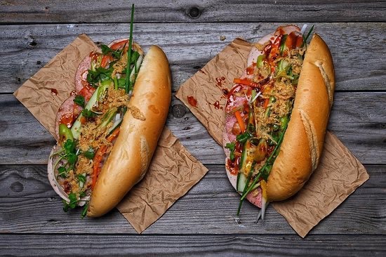 Bánh Mì Thịt Nguội - Ngọc Lâm