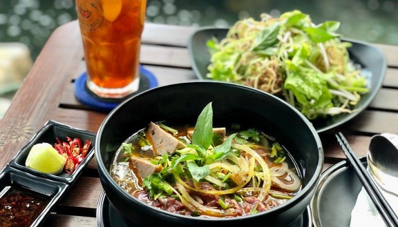 Aquakoi Kafe - Trà Sữa & Cơm Văn Phòng - Đồng Khởi