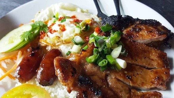 QUÁN CƠM SƯỜN & GÀ - GIA CÁT - TÔ KÝ