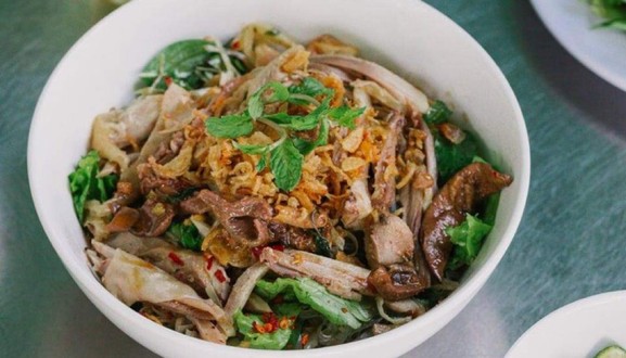 Cô Nhâm - Miến Măng Gà & Bún Măng Gà - Tố Hữu