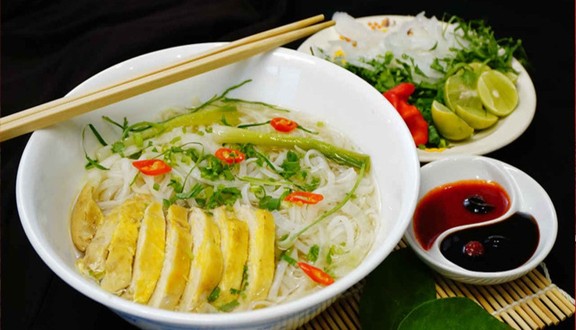 Cơm, Phở Trăm Họ Quán - Lạc Trung