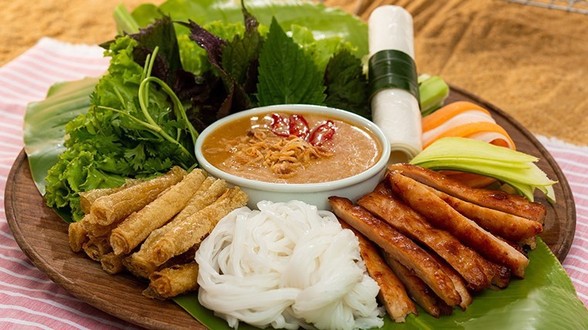Nem Nướng Nha Trang Luji - Kiot K101 khu TMDV Trung Văn VL1