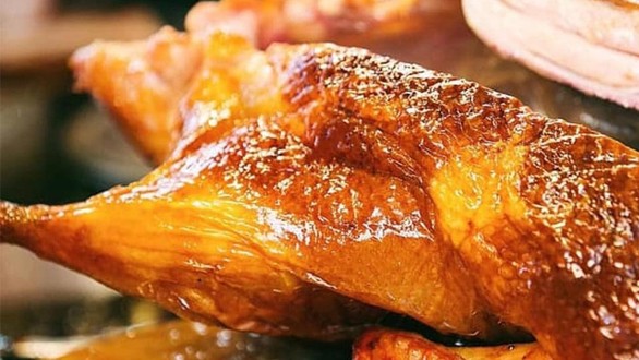 VỊT QUAY SỐ 1 - Cách Mạng Tháng 8