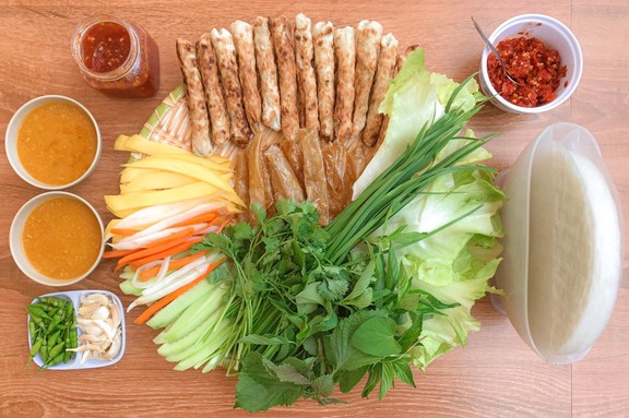 Nem & Gà - Trần Nhật Duật