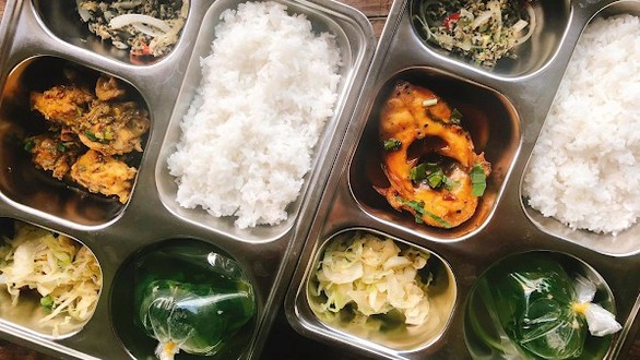 Cơm Văn Phòng - Nguyễn Hữu Dật