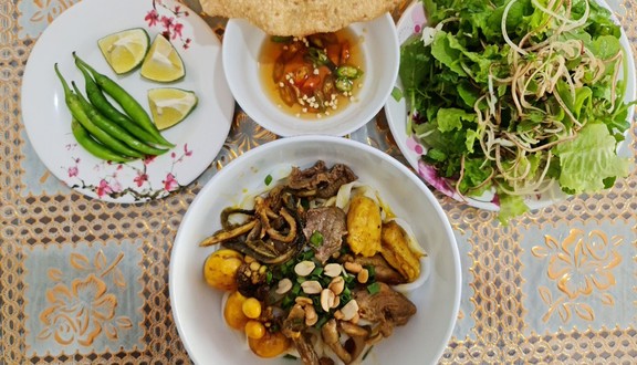 Mì Quảng Giao Thủy - 56 Bùi Tá Hán