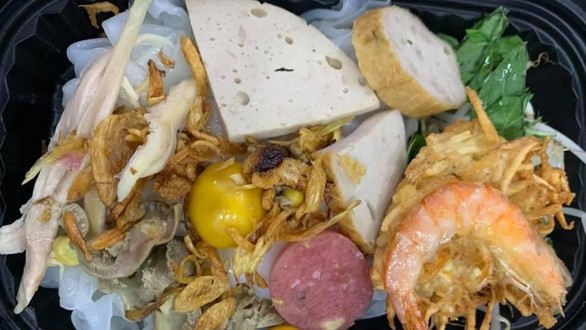 Bánh Ướt Lòng Gà Tú Anh - Bình Phú