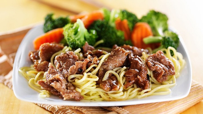 102 - Cơm Chiên Và Mì Xào - Phú Lợi