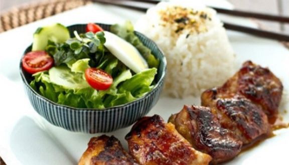 Cơm Gà Bà Yến - Khâm Thiên - RVD