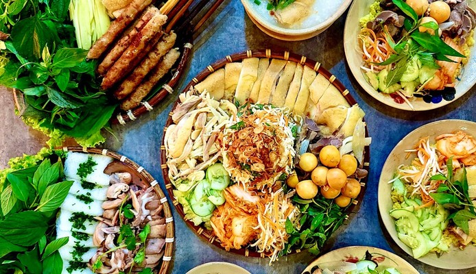 Con Gà Mái - Thực Phẩm Tươi Sống - Hoàng Hoa Thám