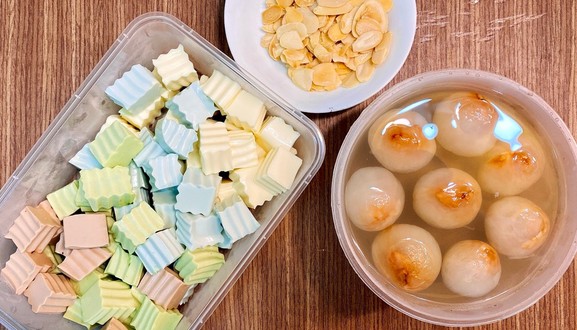 Chè Khúc Bạch Như - Vườn Chuối