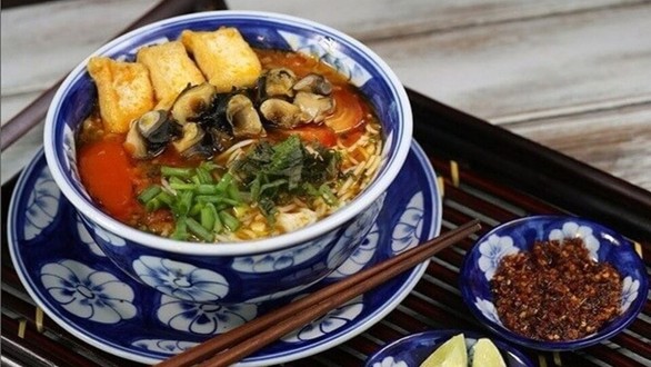 Bún Ốc Sườn - Mai Anh Tuấn