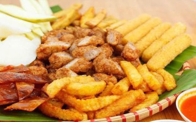 Thúy Mẹt - Nem Chua Rán Tạm Thương - Market - Nguyễn Trãi