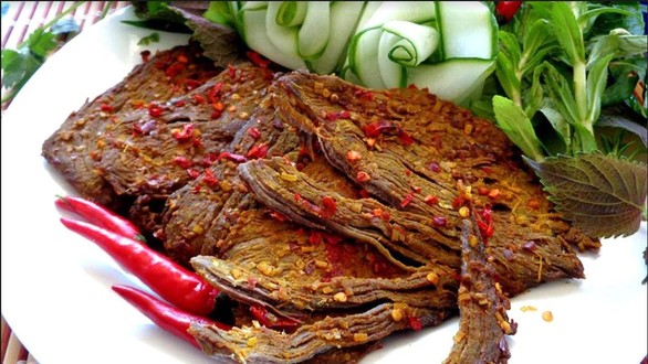Ăn Vặt Sam Sam - 710/51/17 Hậu Giang