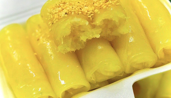 Cô Mười Xiếu - Bánh Cuốn Đậu Xanh Truyền Thống
