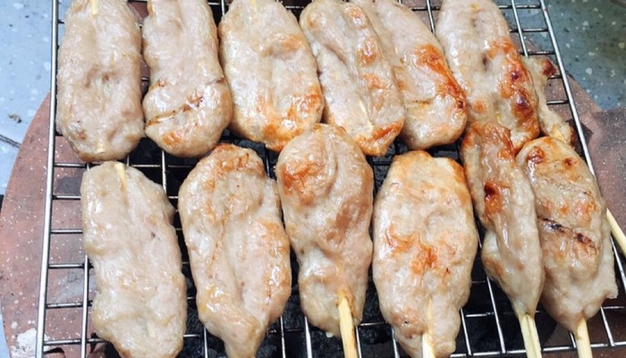 Cô Bé - Nem Nướng Fresh - Quốc Lộ 13