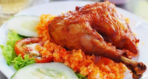 Cơm Gà Xối Mỡ Tẩm Mạch Nha - Huy Khoa