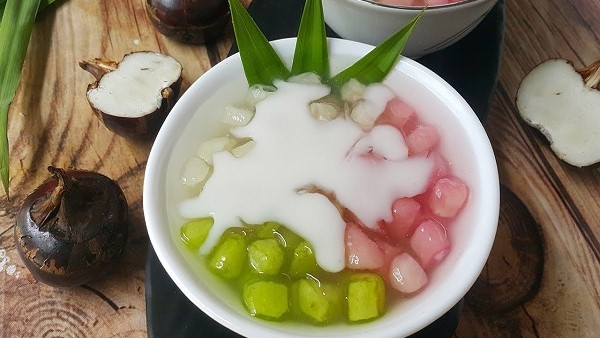 Tiệm Nước Đóng Chai Thái Lan Tuk Tuk - Lâm Quang Thự