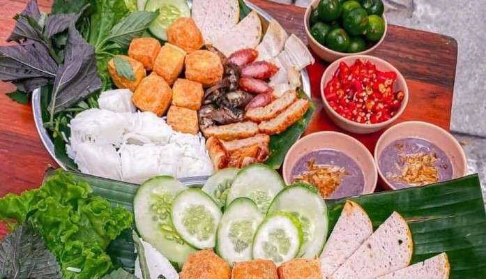 Quang Hải - Bún Đậu Mắm Tôm & Bún Trộn Nam Bộ - Trần Văn Chuông