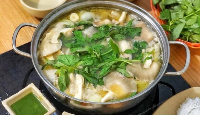 Thực Phẩm 129 - Lẩu Gà Lá É - Nguyễn Ái Quốc