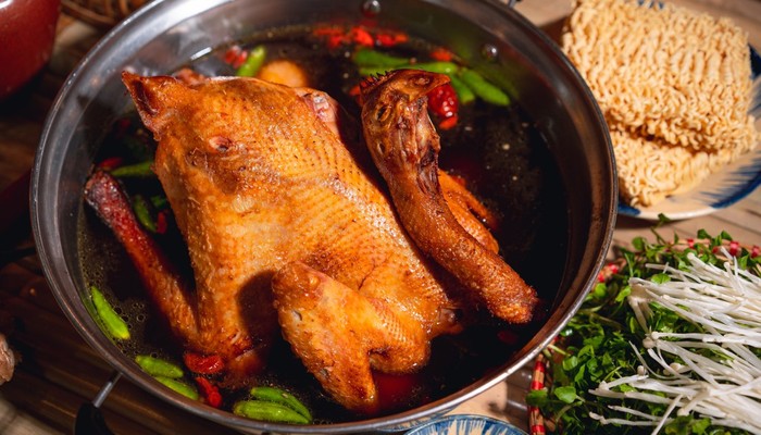 Ẩm Thực Gà Nhảy Ổ - Lẩu & Nướng