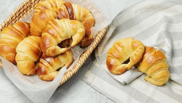 Ly Ly Bakery - Hoàng Sa