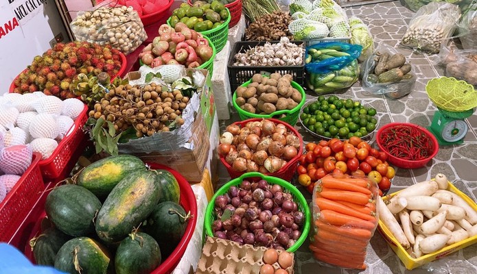 Lana - Food & Fruits