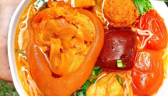 Bún Riêu Cô Út - Nơ Trang Long