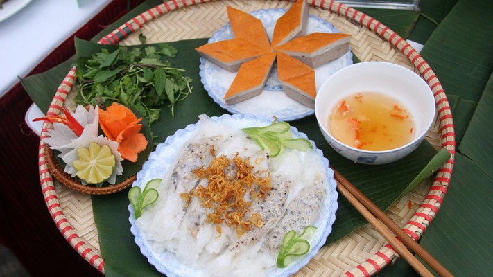 Tiệm Bánh Cuốn Nóng Gia Truyền - Trung Yên 9