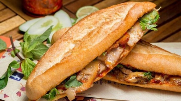 Quán Nộm Đêm Trung Tự - Phạm Ngọc Thạch