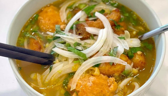 Quán Bánh Canh Cá Lóc - Hữu Nghị