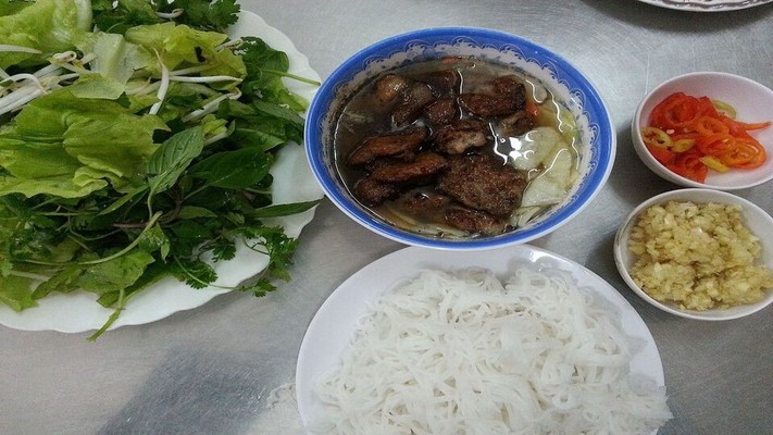 Bún Chả Ngọc Anh - Ngõ Toàn Thắng