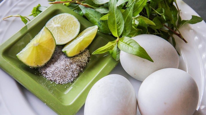 Anh Phương - Hột Vịt Lộn & Bắp Xào - Hẻm 150/9a Trần Bá Giao