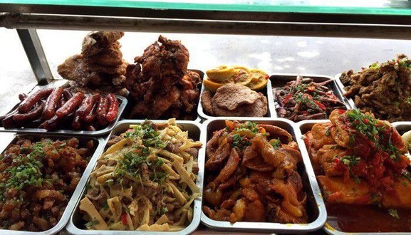 Cơm Dì Hoa - Bưng Ông Thoàn