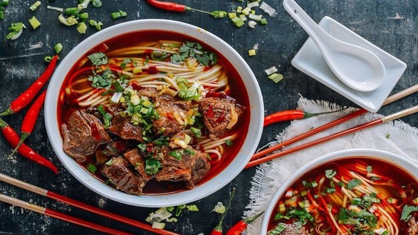 Ăn Sáng Cô Nhung - Bún Bò & Hủ Tiếu - Phạm Hùng