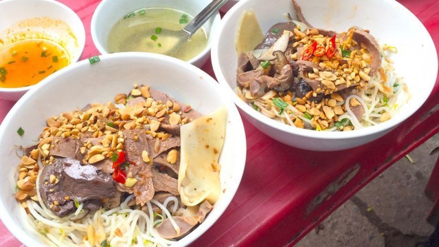 Vân Chiến Market - Bún Ngan Trộn Chua Ngọt - Tân Mai